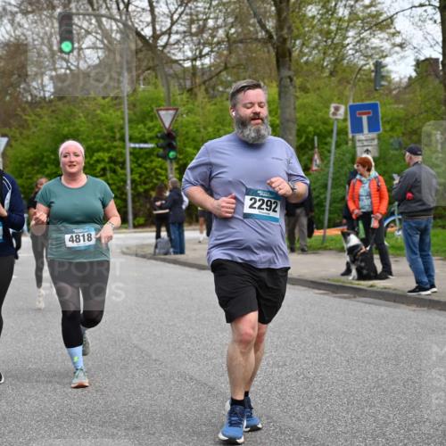 12.04.2026 - 45. Internationalen Wilhelmsburger Insellauf J. Mangold http://msf.ph/oto/9511050 12.04.2026 13:02:01 Ziel 5188, 5852, 3626, 5409, 5059, 2083, 5176, 4423, 2185, 5100, 4422, 2733, 4433, 2738, 3129, 3616, 5181, 5117, 3663, 5540, 5137, 4527, 4606, 5455, 4817, 4818, 4966, 2278, 2292, 2057, 5068, 3858, 3859, 4525, 4072, 2086, 5827, 4310, 4308, 5165, 5165, 4584, 5123, 5177, 5178, 5658, 4235, 3128, 5175, 3510, 4618, 4617, 4990, 3170, 4719, 4854 meine-sportfotos.de