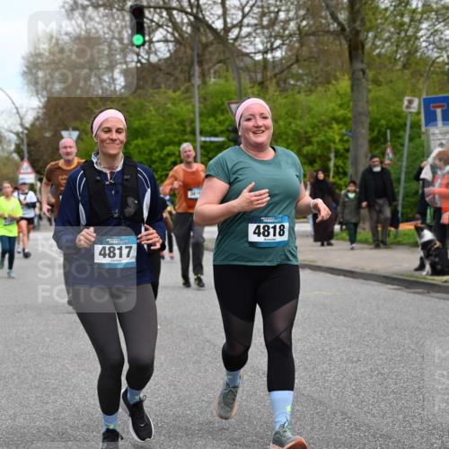12.04.2026 - 45. Internationalen Wilhelmsburger Insellauf J. Mangold http://msf.ph/oto/9511056 12.04.2026 13:02:02 Ziel 5188, 5852, 3626, 5409, 5059, 2083, 5176, 4423, 2185, 5100, 4422, 2733, 4433, 2738, 3129, 3616, 5181, 5117, 3663, 5540, 5137, 4527, 4606, 5455, 4817, 4818, 4966, 2278, 2292, 2057, 5068, 3858, 3859, 4525, 4072, 2086, 5827, 4310, 4308, 5165, 4584, 5123, 5177, 5178, 5658, 4235, 3128, 5175, 3510, 4618, 4617, 4990, 3170, 4719, 4854, 3761 meine-sportfotos.de