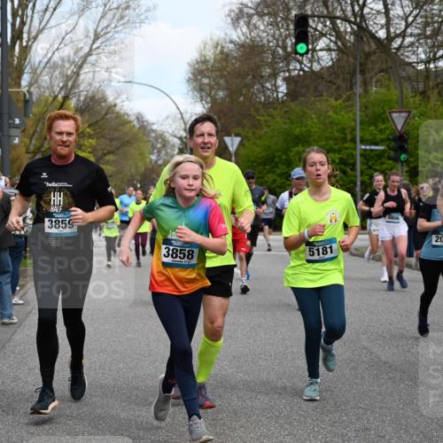 12.04.2026 - 45. Internationalen Wilhelmsburger Insellauf J. Mangold http://msf.ph/oto/9511091 12.04.2026 13:02:07 Ziel 2083, 5176, 4423, 2185, 5100, 4422, 2733, 4433, 2738, 3129, 3616, 5181, 5117, 3663, 5540, 5137, 4527, 4606, 5455, 4817, 4818, 4966, 4966, 2278, 2292, 2057, 5068, 3858, 3859, 4525, 4072, 2086, 5827, 4310, 4308, 5165, 4584, 5123, 5177, 5178, 5658, 5658, 4235, 3128, 5175, 3510, 4618, 4617, 4990, 3170, 4719, 4854, 3761, 4253, 5022, 4239, 3618, 3784, 5329, 5330, 4099, 4576, 4100 meine-sportfotos.de