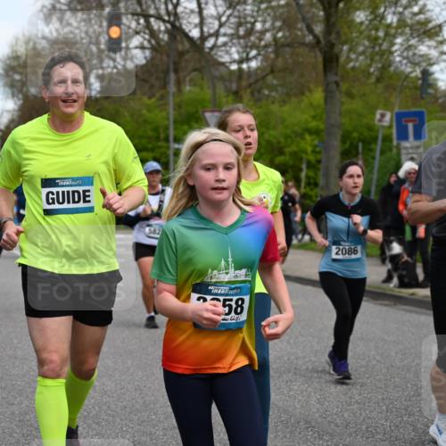 12.04.2026 - 45. Internationalen Wilhelmsburger Insellauf J. Mangold http://msf.ph/oto/9511101 12.04.2026 13:02:08 Ziel 5176, 4423, 2185, 5100, 4422, 2733, 4433, 2738, 3129, 3616, 5181, 5117, 3663, 5540, 5137, 4527, 4606, 5455, 4817, 4818, 4966, 2278, 2292, 2278, 2292, 2057, 5068, 3858, 3859, 4525, 4072, 2086, 5827, 4310, 4308, 5165, 4584, 5123, 5177, 5178, 5658, 4235, 3128, 4235, 3128, 5175, 3510, 4618, 4617, 4990, 3170, 4719, 4854, 3761, 4253, 5022, 4239, 3618, 3784, 5329, 5330, 4099, 4576, 4100, 2023, 5091 meine-sportfotos.de