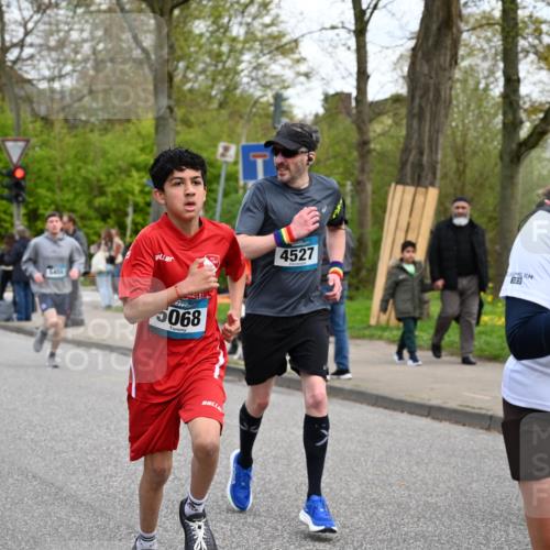 12.04.2026 - 45. Internationalen Wilhelmsburger Insellauf J. Mangold http://msf.ph/oto/9511117 12.04.2026 13:02:10 Ziel 4423, 2185, 5100, 4422, 2733, 4433, 2738, 3129, 3616, 5181, 5117, 3663, 5540, 5137, 4527, 4606, 5455, 4817, 4818, 4966, 2278, 2292, 2057, 5068, 3858, 3859, 4525, 5068, 3858, 3859, 4525, 4072, 2086, 5827, 4310, 4308, 5165, 4584, 5123, 5177, 5178, 5658, 4235, 3128, 5175, 3510, 3510, 4618, 4617, 4990, 3170, 4719, 4854, 3761, 4253, 5022, 4239, 3618, 3784, 5329, 5330, 4099, 4576, 4100, 2023, 5091, 5072 meine-sportfotos.de