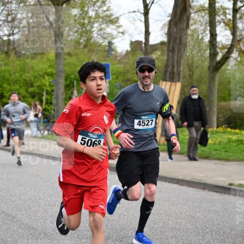 12.04.2026 - 45. Internationalen Wilhelmsburger Insellauf J. Mangold http://msf.ph/oto/9511119 12.04.2026 13:02:11 Ziel 4423, 2185, 5100, 4422, 2733, 4433, 2738, 3129, 3616, 5181, 5117, 3663, 5540, 5137, 4527, 4606, 5455, 4817, 4818, 4966, 2278, 2292, 2057, 5068, 3858, 3859, 4525, 4072, 2086, 5827, 4072, 2086, 5827, 4310, 4308, 5165, 4584, 5123, 5177, 5178, 5658, 4235, 3128, 5175, 3510, 4618, 4617, 4990, 3170, 4719, 4854, 3761, 4253, 5022, 4239, 3618, 3784, 5329, 5330, 4099, 4576, 4100, 2023, 5091, 5072 meine-sportfotos.de