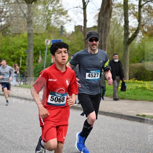 12.04.2026 - 45. Internationalen Wilhelmsburger Insellauf J. Mangold http://msf.ph/oto/9511120 12.04.2026 13:02:11 Ziel 4423, 2185, 5100, 4422, 2733, 4433, 2738, 3129, 3616, 5181, 5117, 3663, 5540, 5137, 4527, 4606, 5455, 4817, 4818, 4966, 2278, 2292, 2057, 5068, 3858, 3859, 4525, 4072, 2086, 5827, 4072, 2086, 5827, 4310, 4308, 5165, 4584, 5123, 5177, 5178, 5658, 4235, 3128, 5175, 3510, 4618, 4617, 4990, 3170, 4719, 4854, 3761, 4253, 5022, 4239, 3618, 3784, 5329, 5330, 4099, 4576, 4100, 2023, 5091, 5072 meine-sportfotos.de