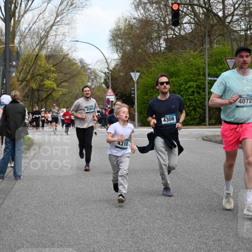 12.04.2026 - 45. Internationalen Wilhelmsburger Insellauf J. Mangold http://msf.ph/oto/9511166 12.04.2026 13:02:18 Ziel 4422, 2733, 4433, 2738, 3129, 3616, 5181, 5117, 3663, 5540, 5137, 4527, 4606, 5455, 4817, 4818, 4966, 2278, 2292, 2057, 5068, 3858, 3859, 4525, 4072, 2086, 5827, 4310, 4308, 5165, 4584, 5123, 5177, 5178, 5177, 5178, 5658, 4235, 3128, 5175, 3510, 4618, 4617, 4990, 3170, 4719, 4854, 3761, 4253, 5022, 4239, 3618, 3784, 5329, 5330, 4099, 3784, 5329, 5330, 4099, 4576, 4100, 2023, 5091, 5072, 5061, 4858, 5730, 4760, 5197, 5077, 5151, 4805, 4797 meine-sportfotos.de