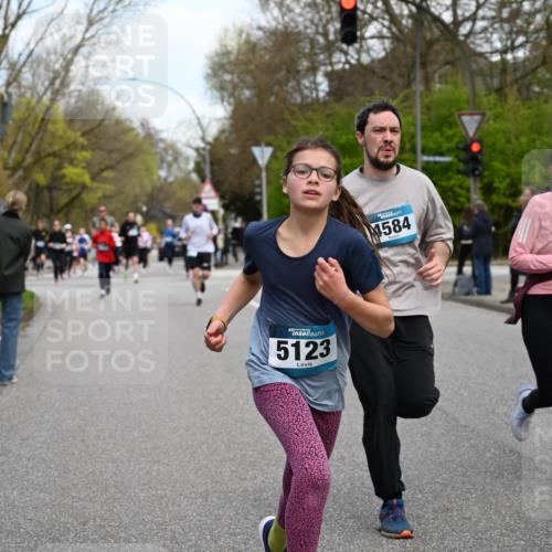 12.04.2026 - 45. Internationalen Wilhelmsburger Insellauf J. Mangold http://msf.ph/oto/9511191 12.04.2026 13:02:21 Ziel 2738, 3129, 3616, 5181, 5117, 3663, 5540, 5137, 4527, 4606, 5455, 4817, 4818, 4966, 2278, 2292, 2057, 5068, 3858, 3859, 4525, 4072, 2086, 5827, 4310, 4308, 5165, 4584, 5123, 5177, 5178, 5658, 4235, 3128, 5175, 5175, 3510, 4618, 4617, 4990, 3170, 4719, 4854, 3761, 4253, 5022, 4239, 3618, 3784, 5329, 5330, 4099, 4576, 4100, 2023, 5091, 5072, 5061, 4858, 5730, 4760, 5197, 5077, 5151, 4805, 4797, 4123, 4650 meine-sportfotos.de