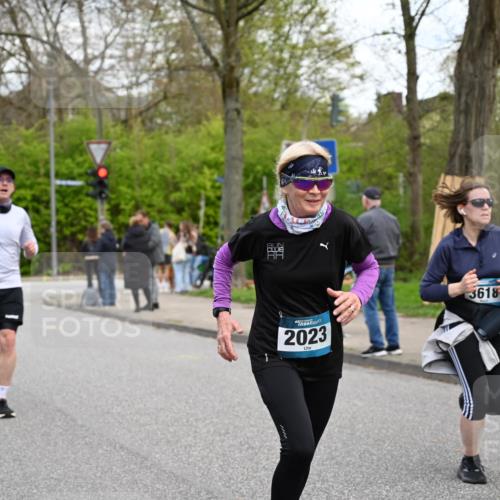 12.04.2026 - 45. Internationalen Wilhelmsburger Insellauf J. Mangold http://msf.ph/oto/9511225 12.04.2026 13:02:25 Ziel 3616, 5181, 5117, 3663, 5540, 5137, 4527, 4606, 5455, 4817, 4818, 4966, 2278, 2292, 2057, 5068, 3858, 3859, 4525, 4072, 2086, 5827, 4310, 4308, 5165, 4584, 5123, 5177, 5178, 5658, 4235, 3128, 5175, 3510, 4618, 4617, 4990, 3170, 4719, 4854, 4990, 3170, 4719, 4854, 3761, 4253, 5022, 4239, 3618, 3784, 5329, 5330, 4099, 4576, 4100, 2023, 5091, 5072, 5061, 4858, 5730, 5061, 4858, 5730, 4760, 5197, 5077, 5151, 4805, 4797, 4123, 4650, 5162, 4816 meine-sportfotos.de