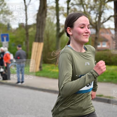 12.04.2026 - 45. Internationalen Wilhelmsburger Insellauf J. Mangold http://msf.ph/oto/9511255 12.04.2026 13:02:29 Ziel 3663, 5540, 5137, 4527, 4606, 5455, 4817, 4818, 4966, 2278, 2292, 2057, 5068, 3858, 3859, 4525, 4072, 2086, 5827, 4310, 4308, 5165, 4584, 5123, 5177, 5178, 5658, 4235, 3128, 5175, 3510, 4618, 4617, 4990, 3170, 4719, 4854, 3761, 4253, 5022, 4239, 3618, 3784, 5329, 5330, 4099, 4576, 4100, 2023, 5091, 5072, 5061, 4858, 5730, 4760, 5197, 5077, 5151, 4805, 4797, 4123, 4650, 5162, 4816, 3454, 3062, 4523, 2704, 4413 meine-sportfotos.de