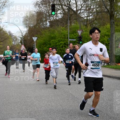 12.04.2026 - 45. Internationalen Wilhelmsburger Insellauf J. Mangold http://msf.ph/oto/9511360 12.04.2026 13:02:44 Ziel 5658, 4235, 3128, 5175, 3510, 4618, 4617, 4990, 3170, 4719, 4854, 3761, 4253, 5022, 4239, 3618, 3784, 5329, 5330, 4099, 4576, 4100, 2023, 5091, 5072, 5061, 4858, 5730, 4760, 5197, 5077, 5151, 4805, 4797, 4123, 4123, 4650, 5162, 4816, 3454, 3062, 4523, 2704, 4413, 5428, 2938, 5116, 4267, 2939, 5138, 5138, 3489, 5683, 5436, 3313, 5470, 4743, 4323, 3962 meine-sportfotos.de