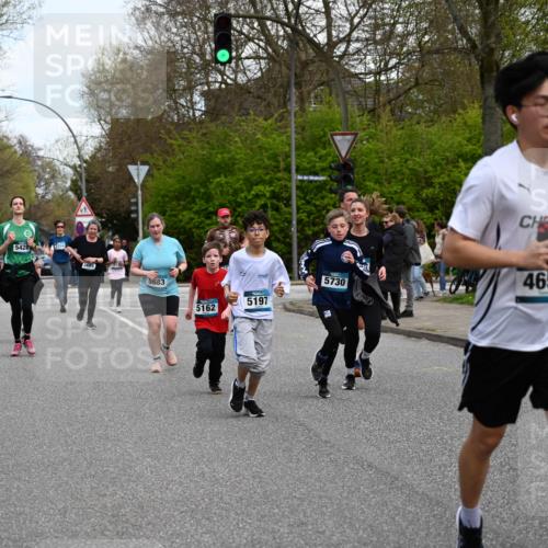 12.04.2026 - 45. Internationalen Wilhelmsburger Insellauf J. Mangold http://msf.ph/oto/9511366 12.04.2026 13:02:45 Ziel 4235, 3128, 5175, 3510, 4618, 4617, 4990, 3170, 4719, 4854, 3761, 4253, 5022, 4239, 3618, 3784, 5329, 5330, 4099, 4576, 4100, 2023, 5091, 5072, 5061, 4858, 5730, 4760, 5197, 5077, 5151, 4805, 4797, 4123, 4650, 4650, 5162, 4816, 3454, 3062, 4523, 2704, 4413, 5428, 2938, 5116, 4267, 2939, 5138, 3489, 3489, 5683, 5436, 3313, 5470, 4743, 4323, 3962, 3652 meine-sportfotos.de