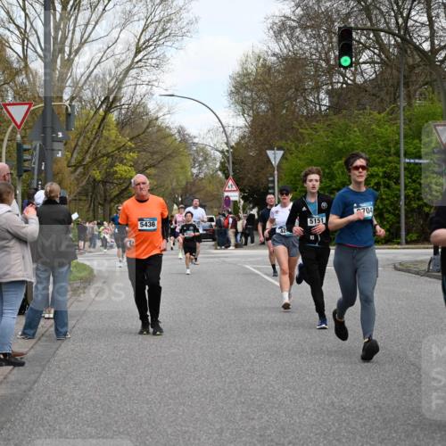12.04.2026 - 45. Internationalen Wilhelmsburger Insellauf J. Mangold http://msf.ph/oto/9511405 12.04.2026 13:02:51 Ziel 3761, 4253, 5022, 4239, 3618, 3784, 5329, 5330, 4099, 4576, 4100, 2023, 5091, 5072, 5061, 4858, 5730, 4760, 5197, 5077, 5151, 4805, 4797, 4123, 4650, 5162, 4816, 3454, 3062, 3454, 3062, 4523, 2704, 4413, 5428, 2938, 5116, 4267, 2939, 5138, 3489, 5683, 5436, 5436, 3313, 5470, 4743, 4323, 3962, 3652, 2642, 4780, 5063 meine-sportfotos.de