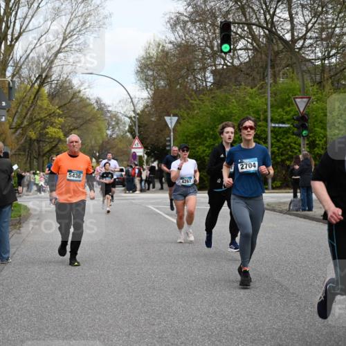 12.04.2026 - 45. Internationalen Wilhelmsburger Insellauf J. Mangold http://msf.ph/oto/9511408 12.04.2026 13:02:51 Ziel 3761, 4253, 5022, 4239, 3618, 3784, 5329, 5330, 4099, 4576, 4100, 2023, 5091, 5072, 5061, 4858, 5730, 4760, 5197, 5077, 5151, 4805, 4797, 4123, 4650, 5162, 4816, 3454, 3062, 3454, 3062, 4523, 2704, 4413, 5428, 2938, 5116, 4267, 2939, 5138, 3489, 5683, 5436, 5436, 3313, 5470, 4743, 4323, 3962, 3652, 2642, 4780, 5063 meine-sportfotos.de