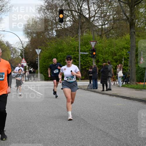 12.04.2026 - 45. Internationalen Wilhelmsburger Insellauf J. Mangold http://msf.ph/oto/9511419 12.04.2026 13:02:53 Ziel 4239, 3618, 3784, 5329, 5330, 4099, 4576, 4100, 2023, 5091, 5072, 5061, 4858, 5730, 4760, 5197, 5077, 5151, 4805, 4797, 4123, 4650, 5162, 4816, 3454, 3062, 4523, 2704, 4413, 4413, 5428, 2938, 5116, 4267, 2939, 5138, 3489, 5683, 5436, 3313, 3313, 5470, 4743, 4323, 3962, 3652, 2642, 4780, 5063, 2508 meine-sportfotos.de