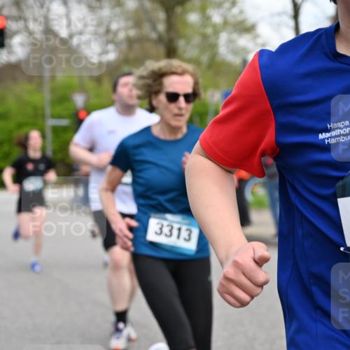 12.04.2026 - 45. Internationalen Wilhelmsburger Insellauf J. Mangold http://msf.ph/oto/9511474 12.04.2026 13:03:02 Ziel 5061, 4858, 5730, 4760, 5197, 5077, 5151, 4805, 4797, 4123, 4650, 5162, 4816, 3454, 3062, 4523, 2704, 4413, 5428, 2938, 5116, 4267, 2939, 5138, 3489, 5683, 5436, 3313, 5470, 4743, 4323, 3962, 3652, 2642, 4780, 4780, 5063, 2508, 5200, 5208, 4842, 2287, 4843, 4526, 5475, 2007, 3523, 4217, 5433, 5430, 5105, 2580, 2412 meine-sportfotos.de