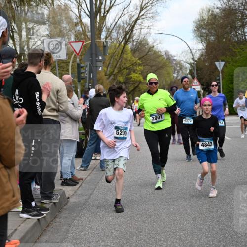 12.04.2026 - 45. Internationalen Wilhelmsburger Insellauf J. Mangold http://msf.ph/oto/9511545 12.04.2026 13:03:21 Ziel 5138, 3489, 5683, 5436, 3313, 5470, 4743, 4323, 3962, 3652, 2642, 4780, 5063, 2508, 5200, 5208, 4842, 2287, 4843, 4526, 4843, 4526, 5475, 2007, 3523, 4217, 5433, 5430, 5105, 2580, 2412, 5448, 5150, 5668, 5198, 4372, 3737, 3736, 4373, 3883, 5662, 5252, 4032, 4345, 2369, 3768, 5155, 4226, 5250, 4247, 2715, 4260 meine-sportfotos.de