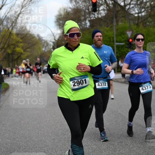 12.04.2026 - 45. Internationalen Wilhelmsburger Insellauf J. Mangold http://msf.ph/oto/9511566 12.04.2026 13:03:24 Ziel 5683, 5436, 3313, 5470, 4743, 4323, 3962, 3652, 2642, 4780, 5063, 2508, 5200, 5208, 4842, 2287, 4843, 4526, 5475, 2007, 3523, 4217, 5433, 4217, 5433, 5430, 5105, 2580, 2412, 5448, 5150, 5668, 5198, 4372, 3737, 3736, 4373, 3883, 5662, 5252, 4032, 4032, 4345, 2369, 3768, 5155, 4226, 5250, 4247, 2715, 4260, 3034 meine-sportfotos.de