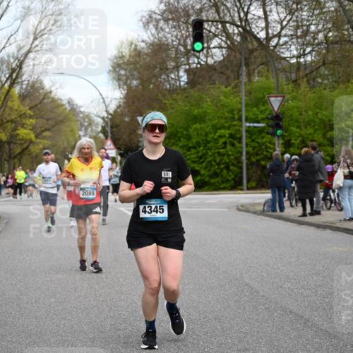 12.04.2026 - 45. Internationalen Wilhelmsburger Insellauf J. Mangold http://msf.ph/oto/9511590 12.04.2026 13:03:33 Ziel 4323, 3962, 3652, 2642, 4780, 5063, 2508, 5200, 5208, 4842, 2287, 4843, 4526, 5475, 2007, 3523, 4217, 5433, 5430, 5105, 2580, 2412, 5448, 5150, 5668, 5198, 4372, 3737, 3736, 4373, 3883, 5662, 5252, 4032, 4345, 2369, 3768, 5155, 4226, 5250, 4247, 2715, 4260, 2715, 4260, 3034, 5469, 2128, 5667, 2089, 3870, 5193, 2307 meine-sportfotos.de