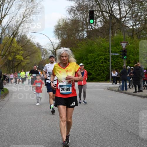 12.04.2026 - 45. Internationalen Wilhelmsburger Insellauf J. Mangold http://msf.ph/oto/9511611 12.04.2026 13:03:36 Ziel 2642, 4780, 5063, 2508, 5200, 5208, 4842, 2287, 4843, 4526, 5475, 2007, 3523, 4217, 5433, 5430, 5105, 2580, 2412, 5448, 5150, 5668, 5198, 4372, 3737, 3736, 4373, 3883, 5662, 5252, 4032, 4032, 4345, 2369, 3768, 5155, 4226, 5250, 4247, 2715, 4260, 3034, 5469, 2128, 5667, 2089, 3870, 5193, 2307, 5257, 4647, 5565 meine-sportfotos.de