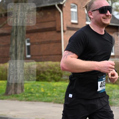 12.04.2026 - 45. Internationalen Wilhelmsburger Insellauf J. Mangold http://msf.ph/oto/9511692 12.04.2026 13:03:47 Ziel 5475, 2007, 3523, 4217, 5433, 5430, 5105, 2580, 2412, 5448, 5150, 5668, 5198, 4372, 3737, 3736, 4373, 3883, 5662, 5252, 4032, 4345, 2369, 3768, 5155, 4226, 5250, 4247, 2715, 4260, 3034, 5469, 2128, 5667, 2089, 3870, 5193, 2307, 5257, 4647, 5565, 4600, 5474, 4653, 5420, 5599, 5620, 4951, 4115, 4351, 4125 meine-sportfotos.de