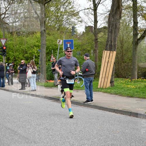12.04.2026 - 45. Internationalen Wilhelmsburger Insellauf J. Mangold http://msf.ph/oto/9511792 12.04.2026 13:04:06 Ziel 3768, 5155, 4226, 5250, 4247, 2715, 4260, 3034, 5469, 2128, 5667, 2089, 3870, 5193, 2307, 5257, 4647, 5565, 4600, 5474, 4653, 5420, 5599, 5620, 4951, 4115, 4351, 4125, 5248, 5064, 5064, 4048, 5423, 5066, 5458, 5728, 5724, 2798, 5088 meine-sportfotos.de