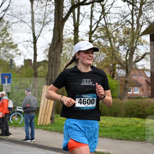 12.04.2026 - 45. Internationalen Wilhelmsburger Insellauf J. Mangold http://msf.ph/oto/9511834 12.04.2026 13:04:12 Ziel 5469, 2128, 5667, 2089, 3870, 5193, 2307, 5257, 4647, 5565, 4600, 5474, 4653, 5420, 5599, 5620, 4951, 4115, 4351, 4125, 5248, 5064, 4048, 5423, 5066, 5458, 5728, 5724, 2798, 2798, 5088, 5864, 3964, 2891, 4314, 5096, 5808, 5477 meine-sportfotos.de