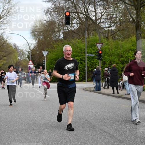 12.04.2026 - 45. Internationalen Wilhelmsburger Insellauf J. Mangold http://msf.ph/oto/9511884 12.04.2026 13:04:30 Ziel 4951, 4115, 4351, 4125, 5248, 5064, 4048, 5423, 5066, 5458, 5728, 5724, 2798, 5088, 5864, 3964, 2891, 4314, 5096, 5808, 5477, 3068, 5144, 5002, 5002, 5427, 4610, 5128, 5098, 5235, 5234, 5504, 2139, 3001, 2443, 5862, 5110, 4892 meine-sportfotos.de