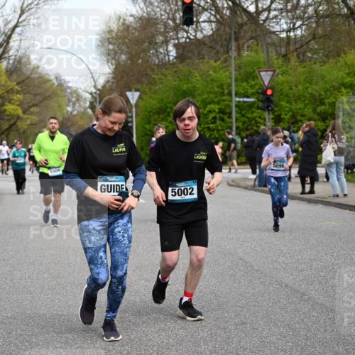 12.04.2026 - 45. Internationalen Wilhelmsburger Insellauf J. Mangold http://msf.ph/oto/9511960 12.04.2026 13:04:40 Ziel 5064, 4048, 5423, 5066, 5458, 5728, 5724, 2798, 5088, 5864, 3964, 2891, 4314, 5096, 5808, 5477, 3068, 5144, 5002, 5427, 4610, 5128, 5098, 5235, 5234, 5504, 2139, 3001, 2443, 5862, 5110, 4892, 5752, 3817, 5580, 2433 meine-sportfotos.de