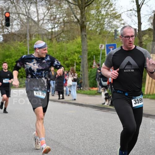 12.04.2026 - 45. Internationalen Wilhelmsburger Insellauf J. Mangold http://msf.ph/oto/9512027 12.04.2026 13:04:53 Ziel 5088, 5864, 3964, 2891, 4314, 5096, 5808, 5477, 3068, 5144, 5002, 5427, 4610, 5128, 5098, 5235, 5234, 5504, 2139, 3001, 2443, 5862, 5110, 4892, 5862, 5110, 4892, 5752, 3817, 5580, 2433, 5102, 5102, 5295, 3025, 3030, 5476, 4105, 3934, 5597, 5249, 5263, 5414 meine-sportfotos.de
