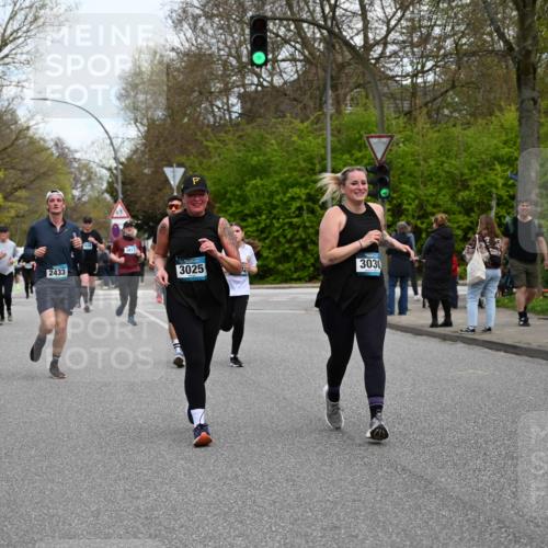 12.04.2026 - 45. Internationalen Wilhelmsburger Insellauf J. Mangold http://msf.ph/oto/9512063 12.04.2026 13:05:02 Ziel 3068, 5144, 5002, 5427, 4610, 5128, 5098, 5235, 5234, 5504, 2139, 3001, 2443, 5862, 5110, 4892, 5752, 3817, 5580, 2433, 5102, 5295, 3025, 3030, 5476, 4105, 3934, 5597, 5249, 5263, 5414, 4126, 3782, 3164, 4452, 4775, 5486, 4619 meine-sportfotos.de