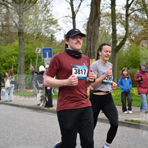 12.04.2026 - 45. Internationalen Wilhelmsburger Insellauf J. Mangold http://msf.ph/oto/9512112 12.04.2026 13:05:07 Ziel 5002, 5427, 4610, 5128, 5098, 5235, 5234, 5504, 2139, 3001, 2443, 5862, 5110, 4892, 5752, 3817, 5580, 2433, 5102, 5295, 3025, 3030, 5476, 4105, 3934, 5597, 5249, 5263, 5414, 4126, 3782, 3164, 4452, 4775, 5486, 4619, 3316, 4219 meine-sportfotos.de