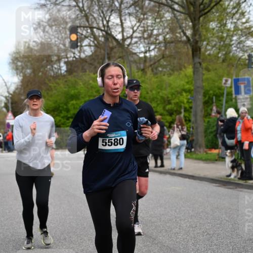 12.04.2026 - 45. Internationalen Wilhelmsburger Insellauf J. Mangold http://msf.ph/oto/9512128 12.04.2026 13:05:09 Ziel 4610, 5128, 5098, 5235, 5234, 5504, 2139, 3001, 2443, 5862, 5110, 4892, 5752, 3817, 5580, 2433, 5102, 5295, 3025, 3030, 5476, 4105, 3934, 5597, 5249, 5263, 5414, 4126, 3782, 3164, 3782, 3164, 4452, 4775, 5486, 4619, 3316, 4219, 5848 meine-sportfotos.de
