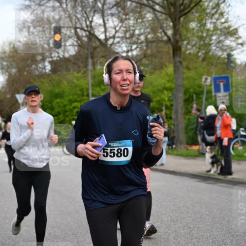 12.04.2026 - 45. Internationalen Wilhelmsburger Insellauf J. Mangold http://msf.ph/oto/9512131 12.04.2026 13:05:09 Ziel 4610, 5128, 5098, 5235, 5234, 5504, 2139, 3001, 2443, 5862, 5110, 4892, 5752, 3817, 5580, 2433, 5102, 5295, 3025, 3030, 5476, 4105, 3934, 5597, 5249, 5263, 5414, 4126, 3782, 3164, 3782, 3164, 4452, 4775, 5486, 4619, 3316, 4219, 5848 meine-sportfotos.de