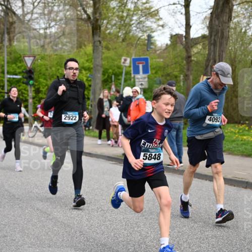 12.04.2026 - 45. Internationalen Wilhelmsburger Insellauf J. Mangold http://msf.ph/oto/9512340 12.04.2026 13:05:46 Ziel 3782, 3164, 4452, 4775, 5486, 4619, 3316, 4219, 5848, 2922, 3032, 4391, 4391, 5323, 4432, 4236, 5677, 4507, 4638, 4010, 4011, 5719, 4092, 4819, 5588, 2335, 4897, 2584, 3591, 4897, 2584, 3591, 5859, 4657, 4006, 5218, 4133, 3264, 4091, 3278, 3877, 3943, 3804, 3270, 2008 meine-sportfotos.de