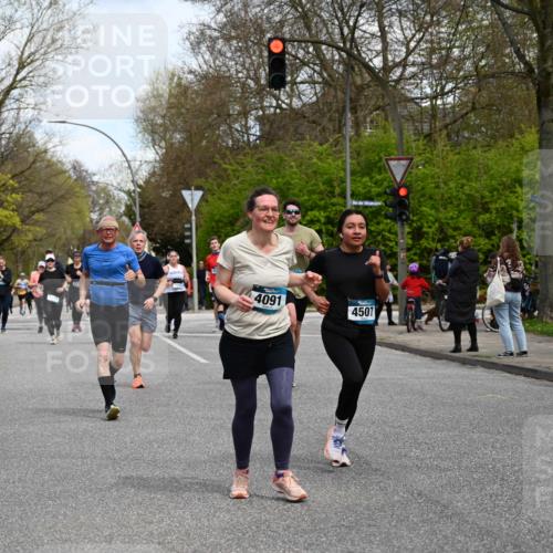 12.04.2026 - 45. Internationalen Wilhelmsburger Insellauf J. Mangold http://msf.ph/oto/9512383 12.04.2026 13:05:55 Ziel 4219, 5848, 2922, 3032, 4391, 5323, 4432, 4236, 5677, 4507, 4638, 4010, 4011, 5719, 4010, 4011, 5719, 4092, 4819, 5588, 2335, 4897, 2584, 3591, 5859, 4657, 4006, 5218, 4133, 3264, 4091, 3278, 3877, 3943, 3804, 3270, 2008, 3611, 5210, 4234, 4705, 4745, 3869, 3866, 2536, 4510, 4078, 4641, 4821 meine-sportfotos.de