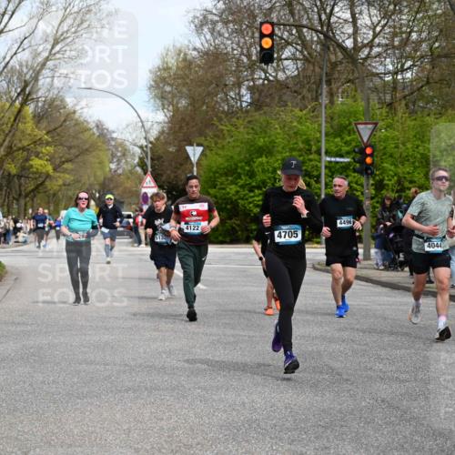 12.04.2026 - 45. Internationalen Wilhelmsburger Insellauf J. Mangold http://msf.ph/oto/9512563 12.04.2026 13:06:26 Ziel 4657, 4006, 5218, 4133, 3264, 4091, 3278, 3877, 3943, 3804, 3270, 2008, 3611, 5210, 4234, 4705, 4745, 3869, 3866, 2536, 4510, 4078, 4641, 4821, 4408, 3862, 4248, 4044, 5354, 5587, 5587, 4122, 5665, 4280, 5132, 5203, 4496, 2804, 4479, 4114, 4173, 4729, 4273, 4729, 4273, 3292, 5510, 4885, 4514 meine-sportfotos.de