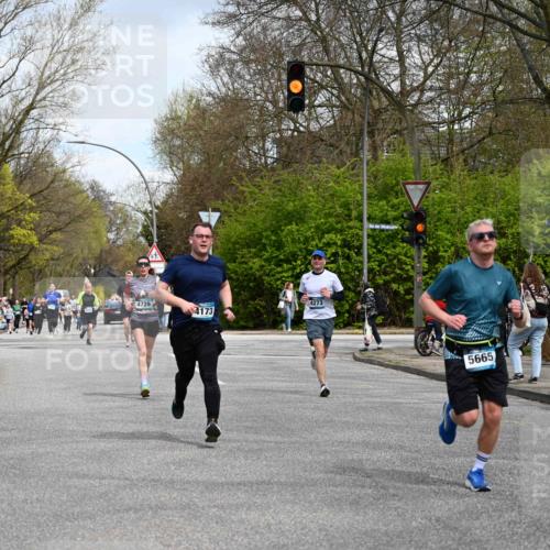 12.04.2026 - 45. Internationalen Wilhelmsburger Insellauf J. Mangold http://msf.ph/oto/9512621 12.04.2026 13:06:37 Ziel 5210, 4234, 4705, 4745, 3869, 3866, 2536, 4510, 4078, 4641, 4821, 4408, 3862, 4248, 4044, 5354, 5587, 4122, 5665, 4280, 5132, 5203, 4496, 2804, 4479, 4114, 4173, 4729, 4273, 3292, 5510, 4885, 4514, 4514, 4138, 4764, 4665, 5713, 5194, 5069, 5076, 4723, 4724, 2943, 4722, 5202, 4094 meine-sportfotos.de