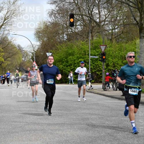 12.04.2026 - 45. Internationalen Wilhelmsburger Insellauf J. Mangold http://msf.ph/oto/9512624 12.04.2026 13:06:38 Ziel 5210, 4234, 4705, 4745, 3869, 3866, 2536, 4510, 4078, 4641, 4821, 4408, 3862, 4248, 4044, 5354, 5587, 4122, 5665, 4280, 5132, 5203, 4496, 2804, 4479, 4114, 4173, 4729, 4273, 4729, 4273, 3292, 5510, 4885, 4514, 4138, 4764, 4665, 5713, 5194, 5069, 5076, 4723, 4724, 2943, 4722, 5202, 4094, 3672, 5497, 5499 meine-sportfotos.de