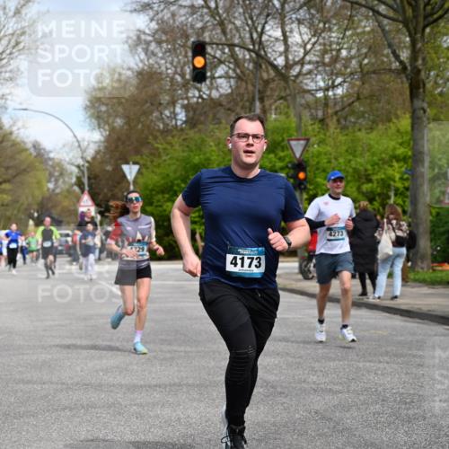 12.04.2026 - 45. Internationalen Wilhelmsburger Insellauf J. Mangold http://msf.ph/oto/9512634 12.04.2026 13:06:39 Ziel 4234, 4705, 4745, 3869, 3866, 2536, 4510, 4078, 4641, 4821, 4408, 3862, 4248, 4044, 5354, 5587, 4122, 5665, 4280, 5132, 5203, 4496, 2804, 4479, 4114, 4173, 4729, 4273, 3292, 5510, 4885, 4514, 4138, 4764, 4665, 5713, 5194, 5069, 5076, 4723, 4724, 2943, 4722, 5202, 4094, 3672, 5497, 5499, 5461 meine-sportfotos.de