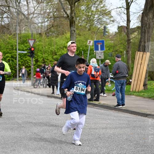 12.04.2026 - 45. Internationalen Wilhelmsburger Insellauf J. Mangold http://msf.ph/oto/9512682 12.04.2026 13:06:47 Ziel 4044, 5354, 5587, 4122, 5665, 4280, 5132, 5203, 4496, 2804, 4479, 4114, 4173, 4729, 4273, 3292, 5510, 4885, 4514, 4138, 4764, 4665, 5713, 5194, 5069, 5076, 4723, 4724, 2943, 4722, 2943, 4722, 5202, 4094, 3672, 5497, 5499, 5461, 3242, 5078, 2925, 5226, 2745, 5028 meine-sportfotos.de