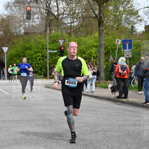 12.04.2026 - 45. Internationalen Wilhelmsburger Insellauf J. Mangold http://msf.ph/oto/9512693 12.04.2026 13:06:48 Ziel 5587, 4122, 5665, 4280, 5132, 5203, 4496, 2804, 4479, 4114, 4173, 4729, 4273, 3292, 5510, 4885, 4514, 4138, 4764, 4665, 5713, 5194, 5069, 5076, 4723, 4724, 2943, 4722, 5202, 4094, 3672, 5497, 5499, 5461, 3242, 5078, 2925, 5226, 2745, 5028 meine-sportfotos.de