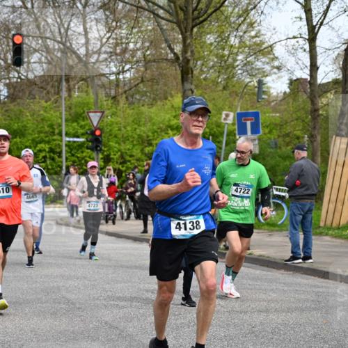 12.04.2026 - 45. Internationalen Wilhelmsburger Insellauf J. Mangold http://msf.ph/oto/9512731 12.04.2026 13:06:57 Ziel 4114, 4173, 4729, 4273, 3292, 5510, 4885, 4514, 4138, 4764, 4665, 5713, 5194, 5069, 5076, 4723, 4724, 2943, 4722, 5202, 4094, 3672, 5497, 5499, 5461, 3242, 5078, 2925, 5226, 2745, 5028, 5148, 3641, 5426, 5216 meine-sportfotos.de