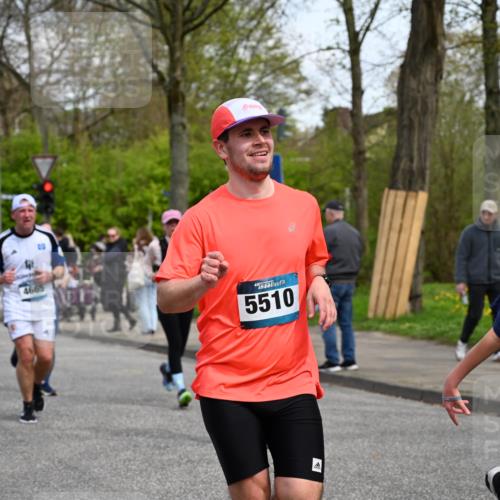 12.04.2026 - 45. Internationalen Wilhelmsburger Insellauf J. Mangold http://msf.ph/oto/9512744 12.04.2026 13:06:58 Ziel 4114, 4173, 4729, 4273, 3292, 5510, 4885, 4514, 4138, 4764, 4665, 5713, 5194, 5069, 5076, 4723, 4724, 5069, 5076, 4723, 4724, 2943, 4722, 5202, 4094, 3672, 5497, 5499, 5461, 3242, 5078, 2925, 2925, 5226, 2745, 5028, 5148, 3641, 5426, 5216, 5431, 5425 meine-sportfotos.de