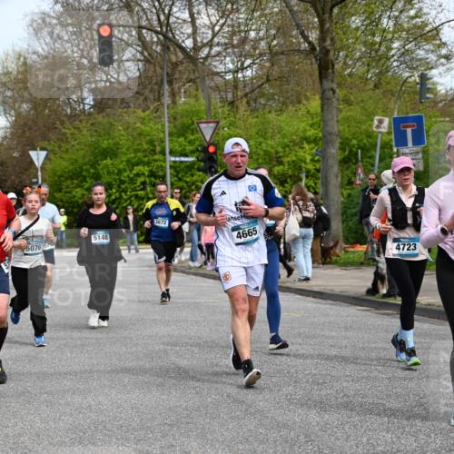 12.04.2026 - 45. Internationalen Wilhelmsburger Insellauf J. Mangold http://msf.ph/oto/9512747 12.04.2026 13:06:58 Ziel 4114, 4173, 4729, 4273, 3292, 5510, 4885, 4514, 4138, 4764, 4665, 5713, 5194, 5069, 5076, 4723, 4724, 5069, 5076, 4723, 4724, 2943, 4722, 5202, 4094, 3672, 5497, 5499, 5461, 3242, 5078, 2925, 2925, 5226, 2745, 5028, 5148, 3641, 5426, 5216, 5431, 5425 meine-sportfotos.de