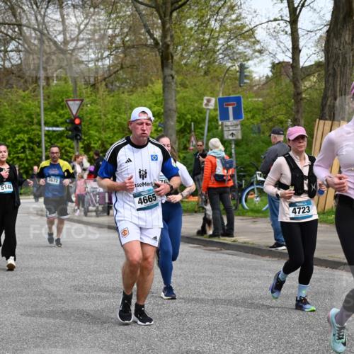 12.04.2026 - 45. Internationalen Wilhelmsburger Insellauf J. Mangold http://msf.ph/oto/9512753 12.04.2026 13:06:59 Ziel 4173, 4729, 4273, 3292, 5510, 4885, 4514, 4138, 4764, 4665, 5713, 5194, 5069, 5076, 4723, 4724, 2943, 4722, 2943, 4722, 5202, 4094, 3672, 5497, 5499, 5461, 3242, 5078, 2925, 5226, 2745, 5028, 5226, 2745, 5028, 5148, 3641, 5426, 5216, 5431, 5425 meine-sportfotos.de