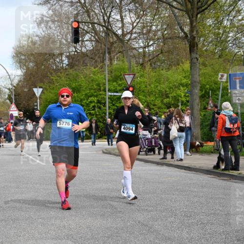 12.04.2026 - 45. Internationalen Wilhelmsburger Insellauf J. Mangold http://msf.ph/oto/9512780 12.04.2026 13:07:02 Ziel 4729, 4273, 3292, 5510, 4885, 4514, 4138, 4764, 4665, 5713, 5194, 5069, 5076, 4723, 4724, 2943, 4722, 5202, 4094, 3672, 5497, 5499, 3672, 5497, 5499, 5461, 3242, 5078, 2925, 5226, 2745, 5028, 5148, 3641, 5426, 5216, 5431, 5425, 5735 meine-sportfotos.de