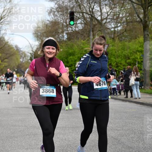 12.04.2026 - 45. Internationalen Wilhelmsburger Insellauf J. Mangold http://msf.ph/oto/9512904 12.04.2026 13:07:20 Ziel 5713, 5194, 5069, 5076, 4723, 4724, 2943, 4722, 5202, 4094, 3672, 5497, 5499, 5461, 3242, 5078, 2925, 5226, 2745, 5028, 5148, 3641, 5426, 5216, 5216, 5431, 5425, 5735, 5401, 2728, 2478, 2477, 5564, 4437, 4436, 2421, 2421, 4676, 3868, 4405, 4725, 4416, 3970, 4795, 3120, 5103, 4845, 5320 meine-sportfotos.de