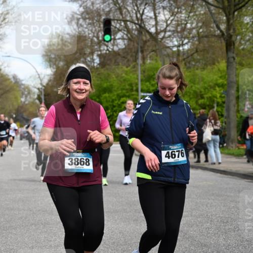 12.04.2026 - 45. Internationalen Wilhelmsburger Insellauf J. Mangold http://msf.ph/oto/9512906 12.04.2026 13:07:21 Ziel 5069, 5076, 4723, 4724, 2943, 4722, 5202, 4094, 3672, 5497, 5499, 5461, 3242, 5078, 2925, 5226, 2745, 5028, 5148, 3641, 5426, 5216, 5431, 5425, 5735, 5401, 2728, 2478, 2477, 5564, 4437, 4436, 2421, 4676, 3868, 4405, 4725, 4416, 3970, 4795, 3120, 5103, 4845, 5320, 5568 meine-sportfotos.de