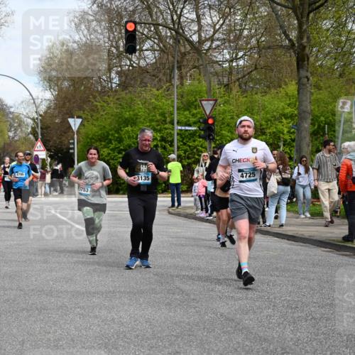 12.04.2026 - 45. Internationalen Wilhelmsburger Insellauf J. Mangold http://msf.ph/oto/9512971 12.04.2026 13:07:34 Ziel 2925, 5226, 2745, 5028, 5148, 3641, 5426, 5216, 5431, 5425, 5735, 5401, 2728, 2478, 2477, 5564, 4437, 4436, 2421, 4676, 3868, 4405, 4725, 4416, 4676, 3868, 4405, 4725, 4416, 3970, 4795, 3120, 5103, 4845, 5320, 5568, 4161, 5753, 4161, 5753, 4218, 4199, 5220, 3070, 4736, 4149, 4912, 4300, 3135, 3795 meine-sportfotos.de