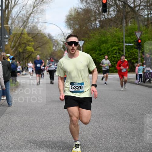 12.04.2026 - 45. Internationalen Wilhelmsburger Insellauf J. Mangold http://msf.ph/oto/9513118 12.04.2026 13:07:54 Ziel 5564, 4437, 4436, 2421, 4676, 3868, 4405, 4725, 4416, 3970, 4795, 3120, 5103, 4845, 5320, 5568, 4161, 5753, 4218, 4199, 5220, 3070, 4736, 4149, 4149, 4912, 4300, 3135, 3795, 5215, 4940, 4454, 4454, 4046, 4824, 5548, 5547, 4640, 5231, 5306, 3896, 4967, 2436 meine-sportfotos.de
