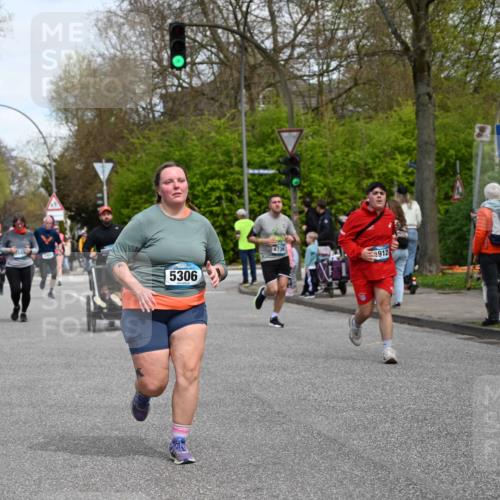 12.04.2026 - 45. Internationalen Wilhelmsburger Insellauf J. Mangold http://msf.ph/oto/9513135 12.04.2026 13:07:57 Ziel 2421, 4676, 3868, 4405, 4725, 4416, 3970, 4795, 3120, 5103, 4845, 5320, 5568, 4161, 5753, 4218, 4199, 5220, 3070, 4736, 4149, 4912, 4300, 3135, 3795, 4300, 3135, 3795, 5215, 4940, 4454, 4046, 4824, 5548, 5547, 4640, 4640, 5231, 5306, 3896, 4967, 2436, 2045, 3745, 2046 meine-sportfotos.de