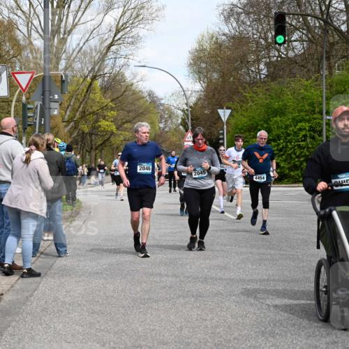 12.04.2026 - 45. Internationalen Wilhelmsburger Insellauf J. Mangold http://msf.ph/oto/9513163 12.04.2026 13:08:01 Ziel 4795, 3120, 5103, 4845, 5320, 5568, 4161, 5753, 4218, 4199, 5220, 3070, 4736, 4149, 4912, 4300, 3135, 3795, 5215, 5215, 4940, 4454, 4046, 4824, 5548, 5547, 4640, 5231, 5306, 3896, 4967, 2436, 2045, 3745, 2046, 4102, 5795, 4860, 5313 meine-sportfotos.de